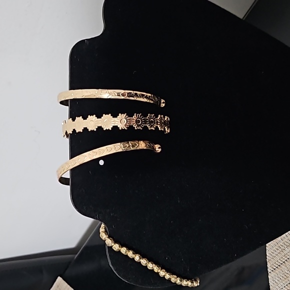 Bracelet - Picture 2 of 4